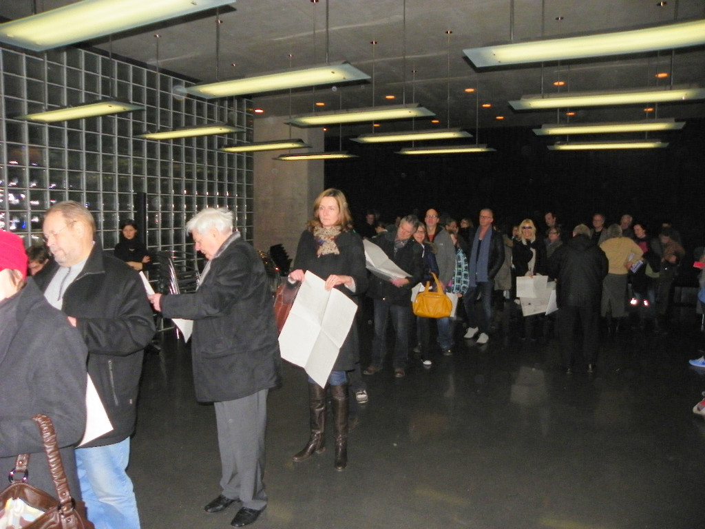 108_8633_jpg-1296293269