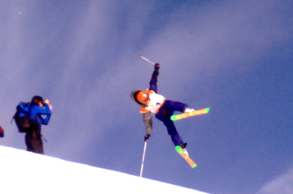 29012011496_jpg-1296375219