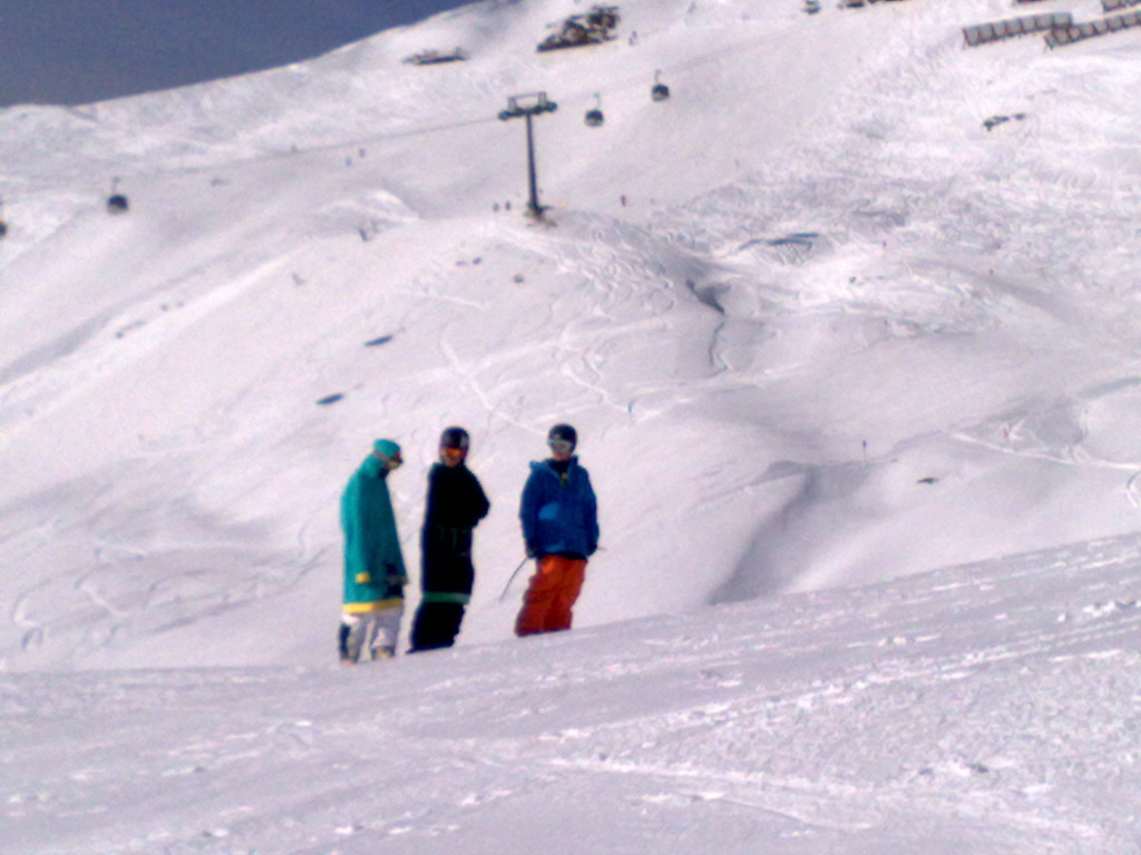 29012011498_jpg-1296375308