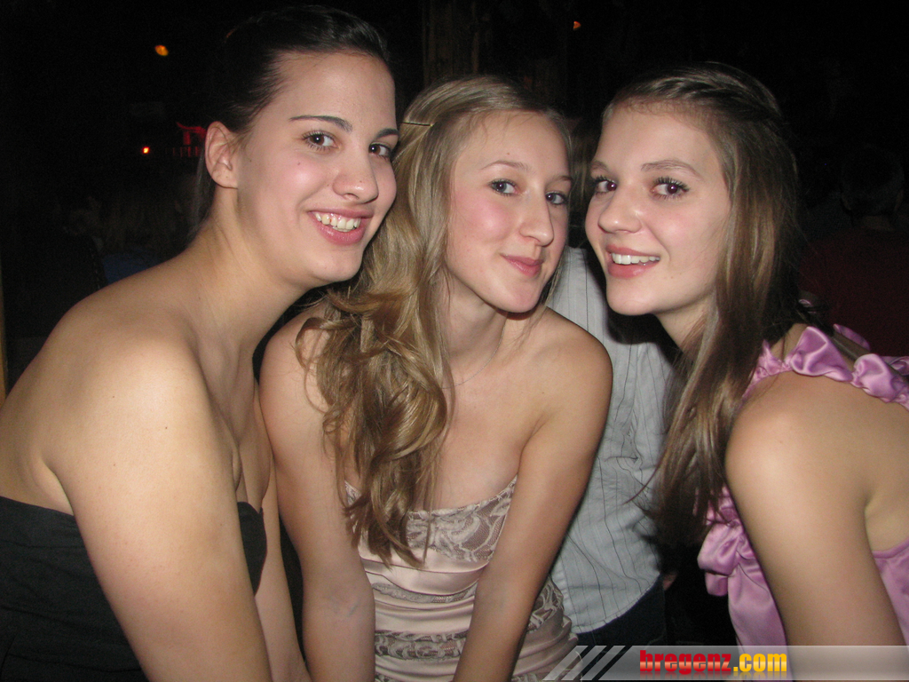 Nina Sarah Nicole_JPG-1296374934.jpg