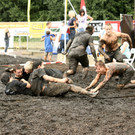 Bilder vom "Matsch-Gatsch-Volleyball"
