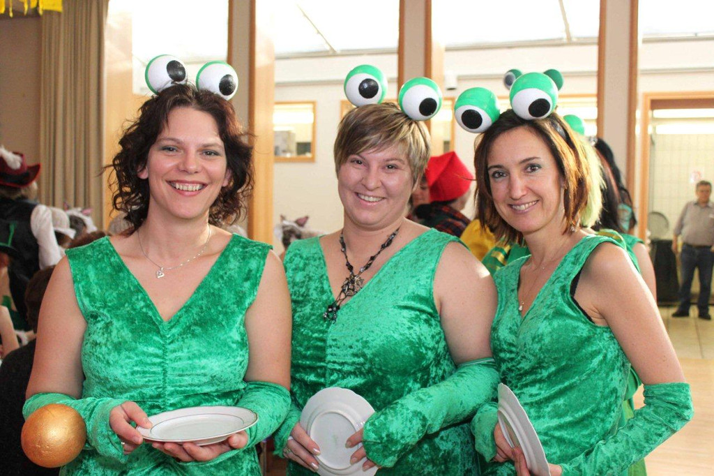 SKB Ball 2011-7_jpg-1296408014