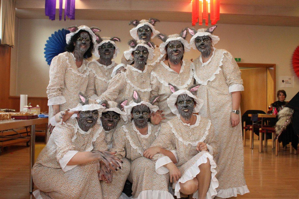 SKB Ball 2011-9_jpg-1296408030