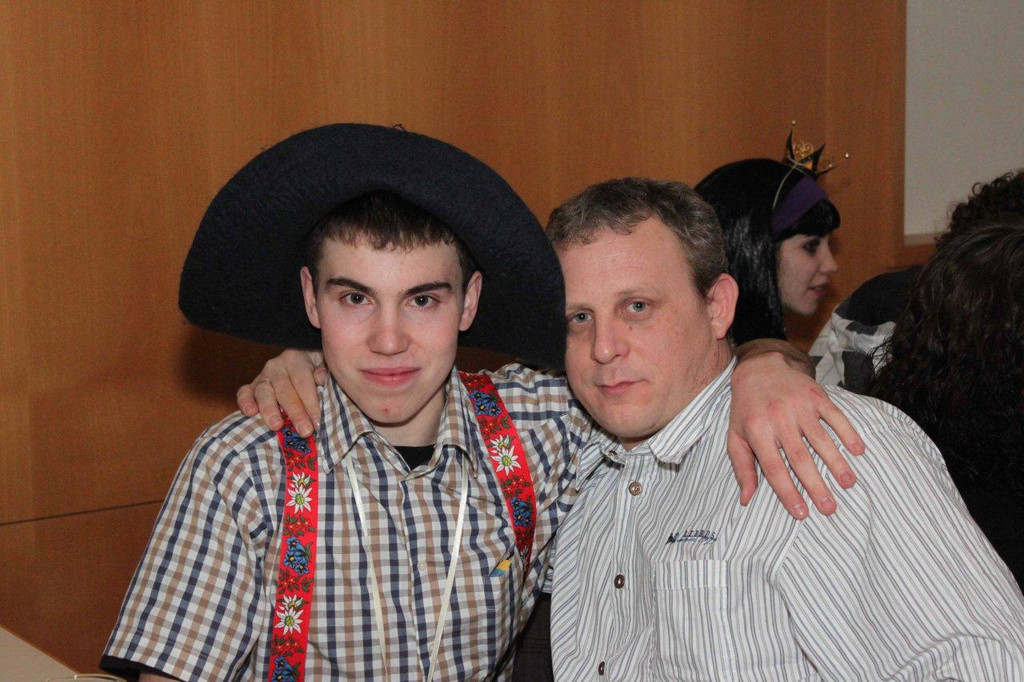 SKB Ball 2011-11_jpg-1296408052