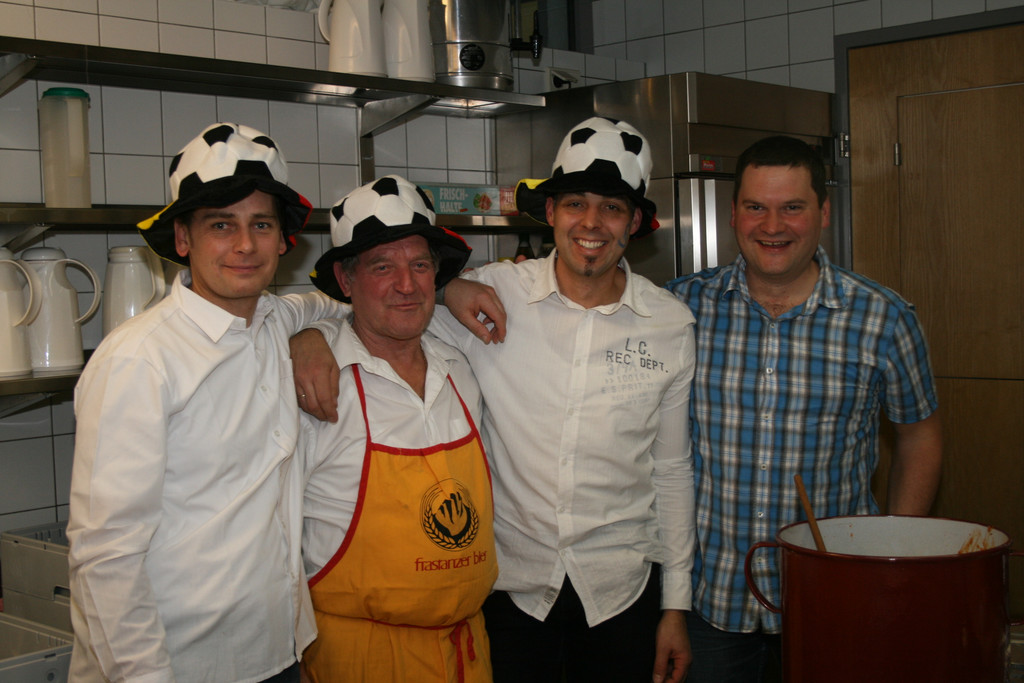 SKM Kaffeekr__nzchen 12_2_2010 113_jpg-1296415927