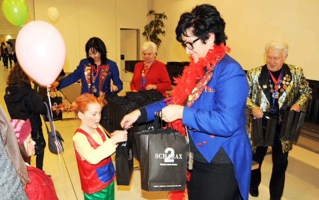 Kinderball 2011 263_jpg-1296422266