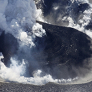 Hunderte Japaner suchen Schutz vor Vulkan Shinmoedake