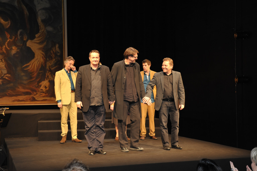 Premiere 7 Tods__nden 1_JPG-1296490665