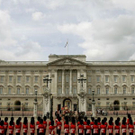 ...oder ob sich das Paar am Balkon des Buckingham Palace küssen wird.
