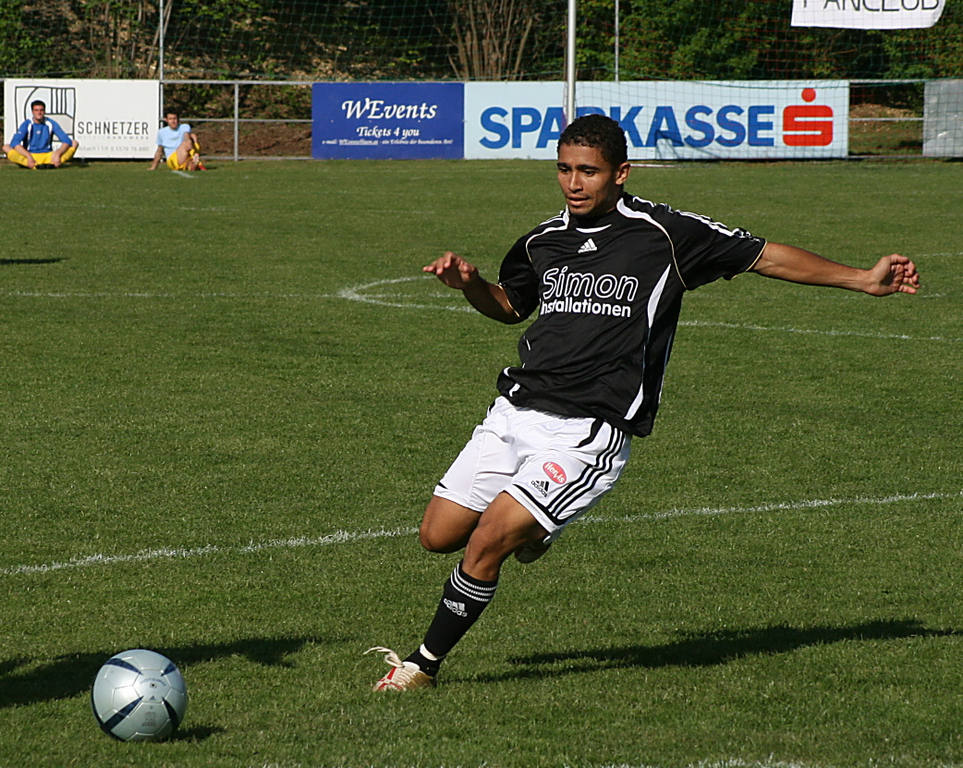 de souza aaa_jpg-1296594148