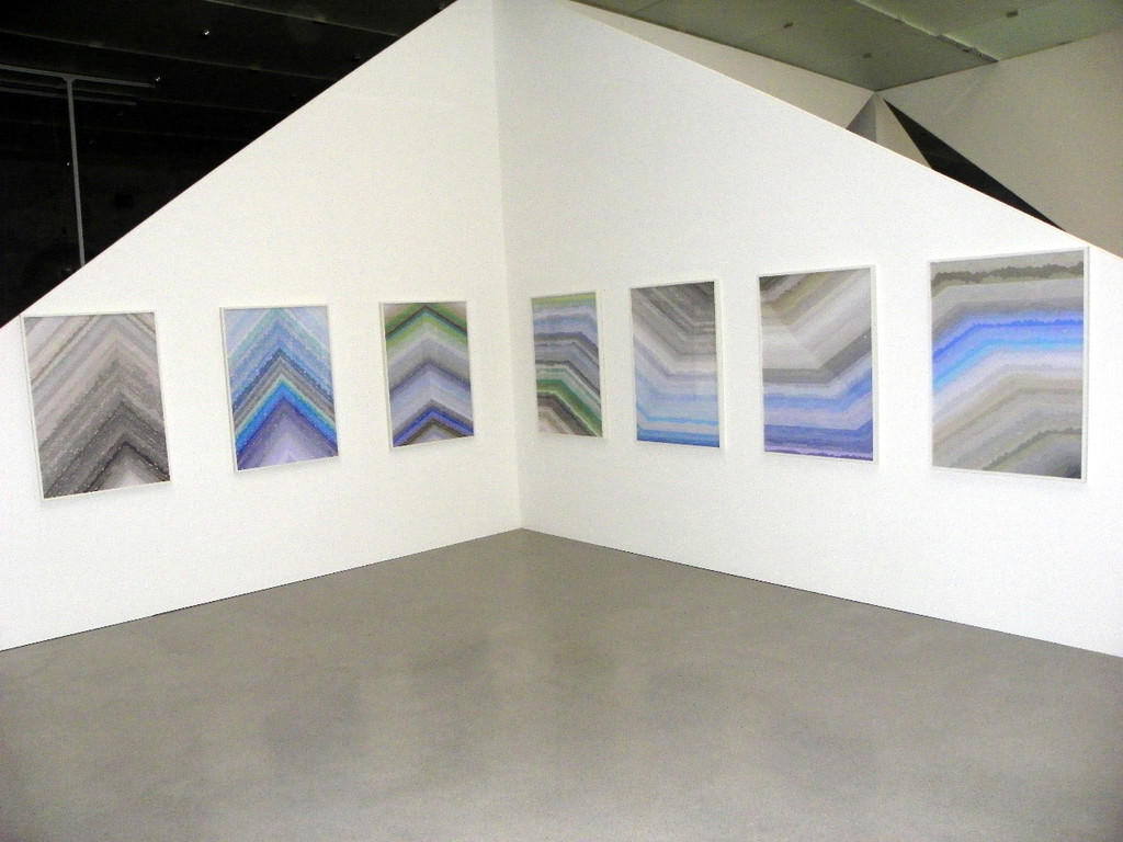 108_8725_jpg-1296596874