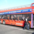 Kreative Werbung auf Bussen