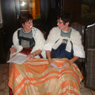 Michaela und Bettina.JPG
