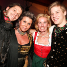 WildschuetzBall04021107.jpg
