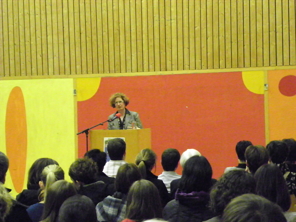 109_0531_jpg-1296946021