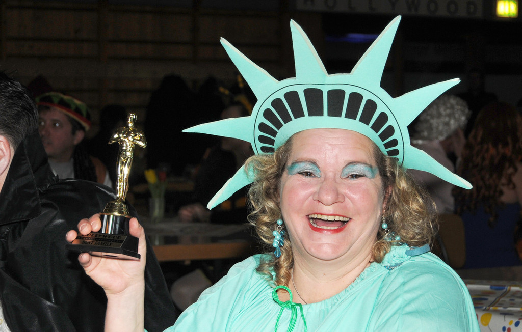 SCF-Ball 05-02-2011 32_jpg-1296987552