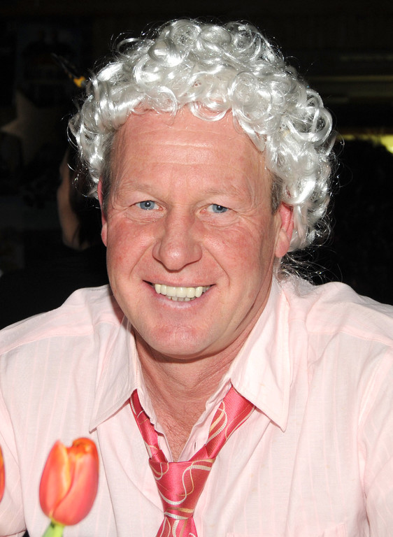 SCF-Ball 05-02-2011 37_jpg-1296987584