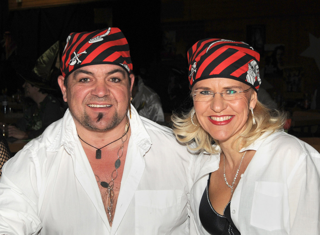 SCF-Ball 05-02-2011 60_jpg-1296987696
