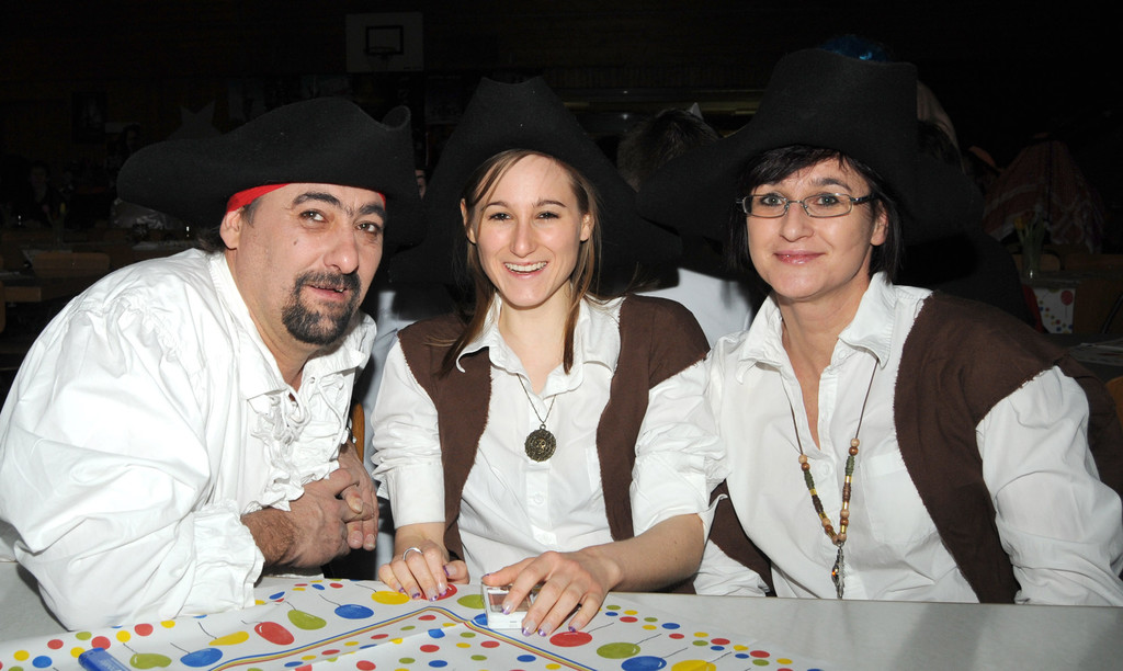 SCF-Ball 05-02-2011 79_jpg-1296987805