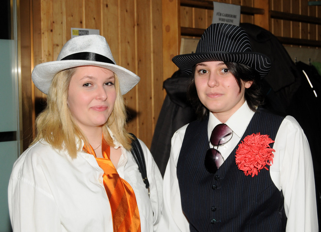 SCF-Ball 05-02-2011 109_jpg-1296987982