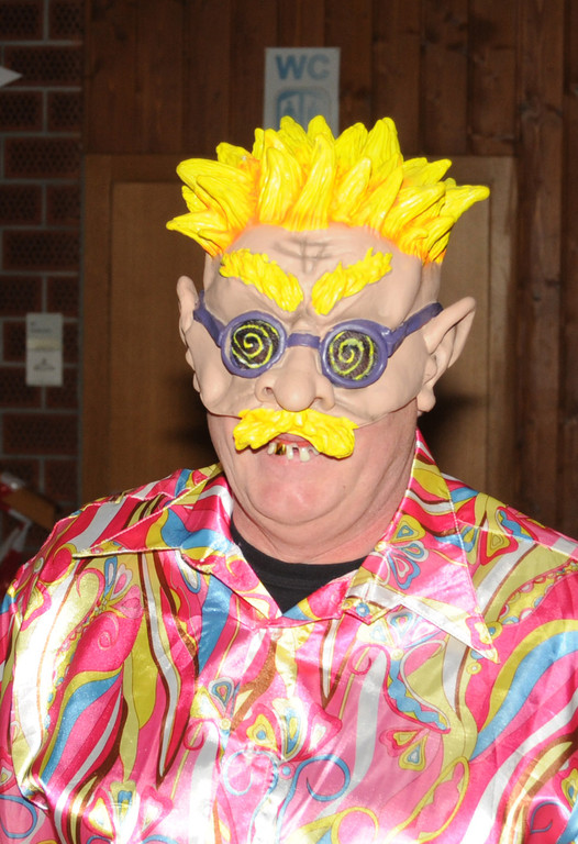 SCF-Ball 05-02-2011 110_jpg-1296987989