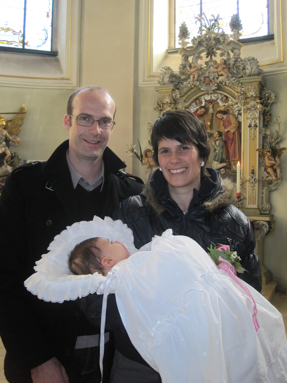IMG_Emma 6740_JPG-1297011631