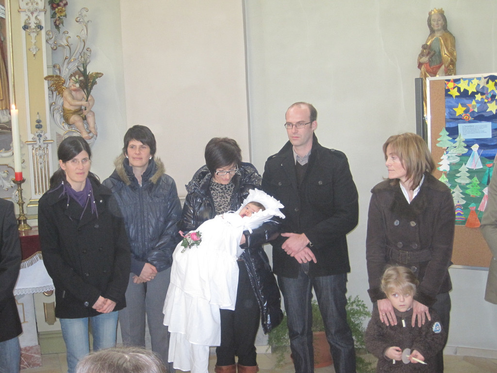 IMG_Emma 6688_JPG-1297011648