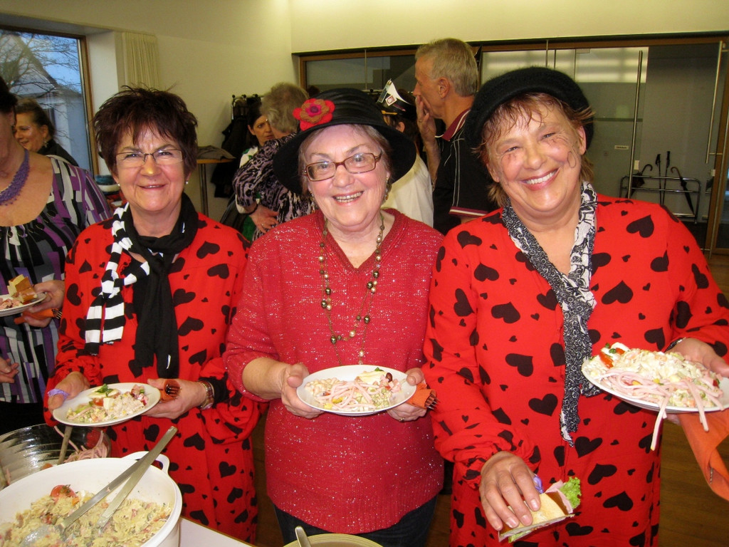 Ma hilft Fasching Oldie Nachmittag 2010 _17__jpg-1297013978