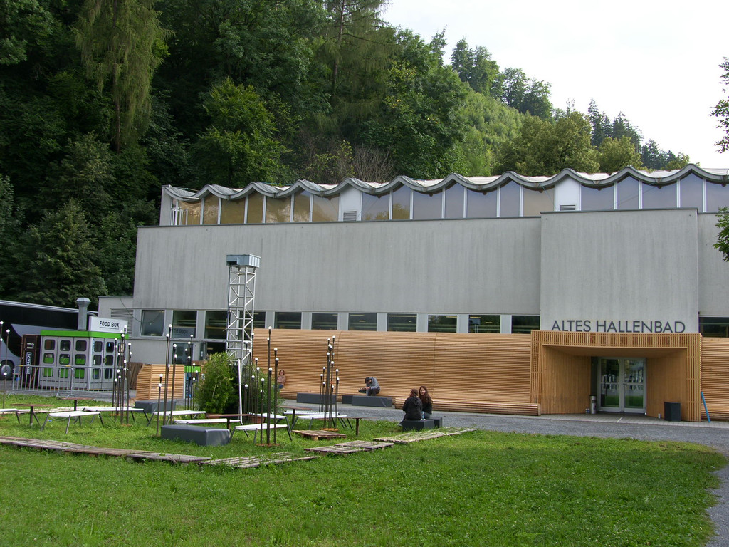 04_JPG-1297067801