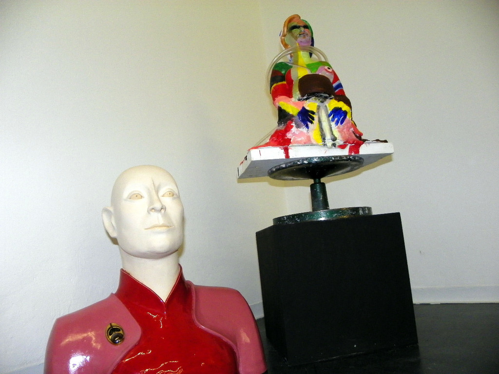 109_0594_jpg-1297199997