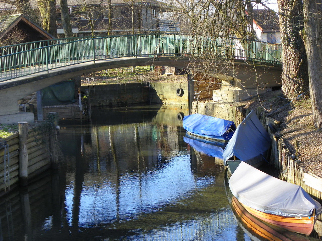 109_0710_jpg-1297207168