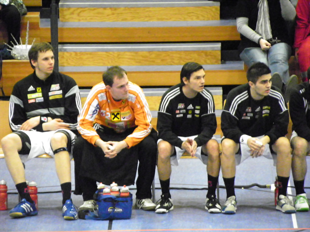 109_0744_jpg-1297209037