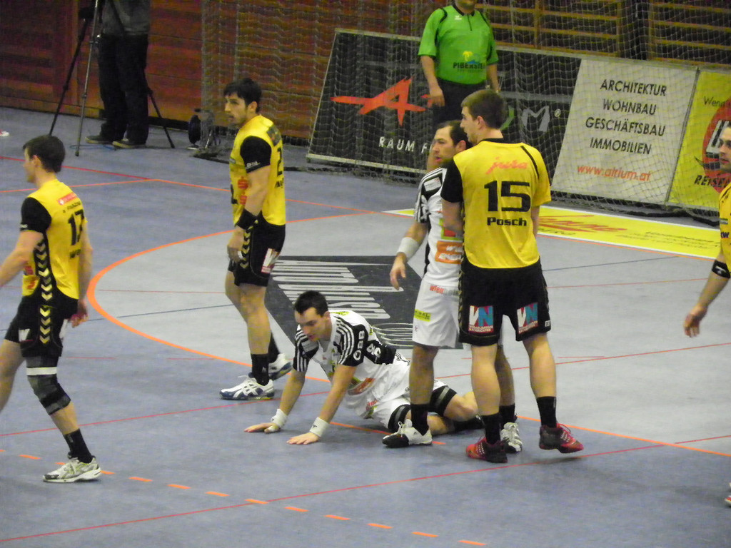 109_0753_jpg-1297209074