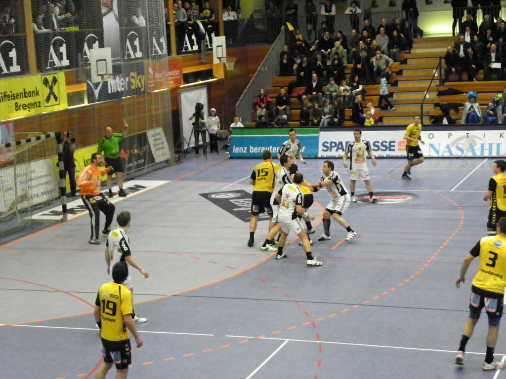 109_0758_jpg-1297209096