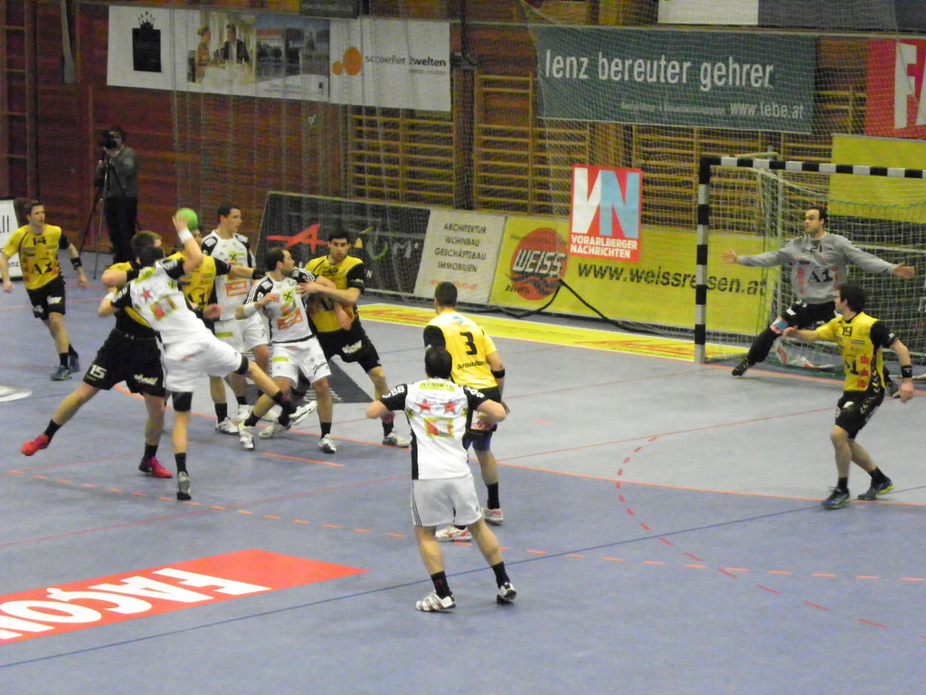 109_0760_jpg-1297209111