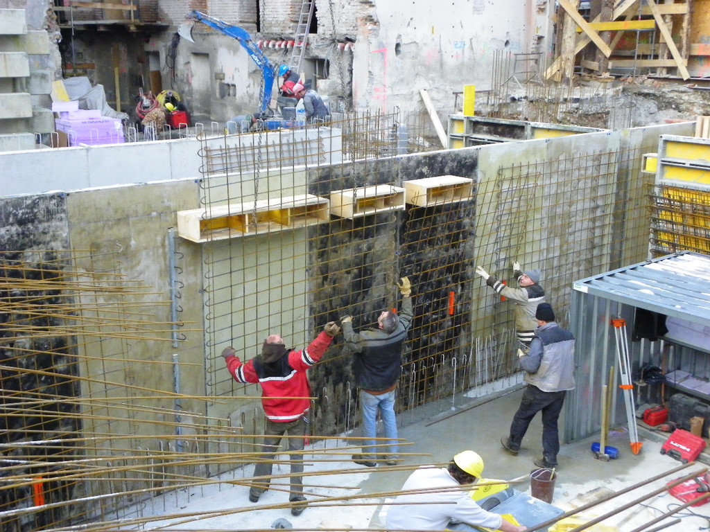 109_0166_jpg-1297210906