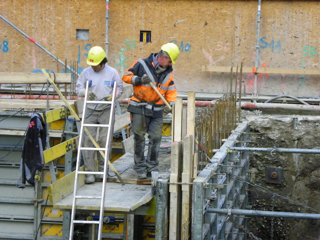 109_0169_jpg-1297210921