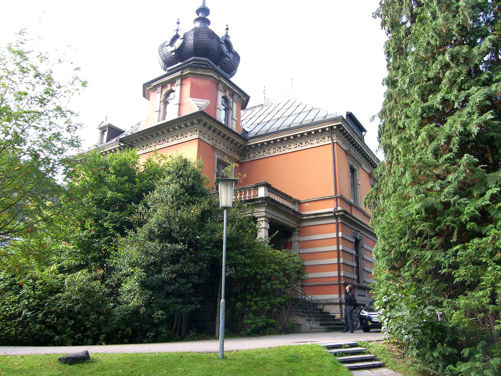 05_JPG-1297344433
