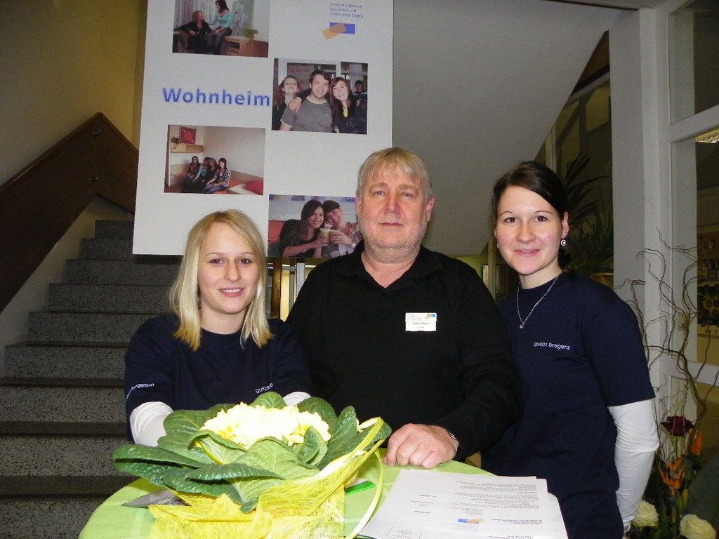 109_0574_jpg-1297383641