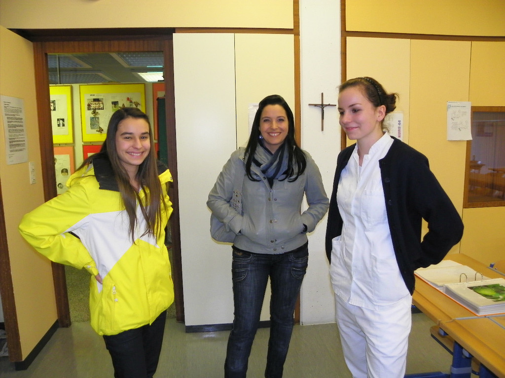 109_0547_jpg-1297383670