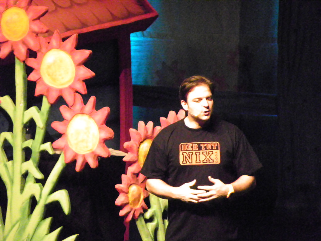 109_1720_jpg-1297386523