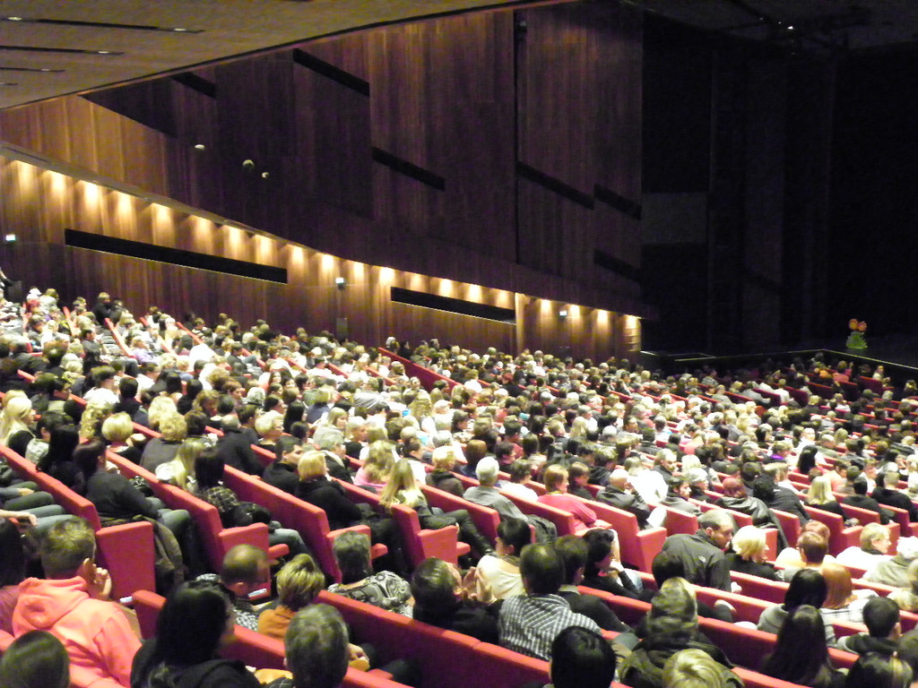 109_1714_jpg-1297386493