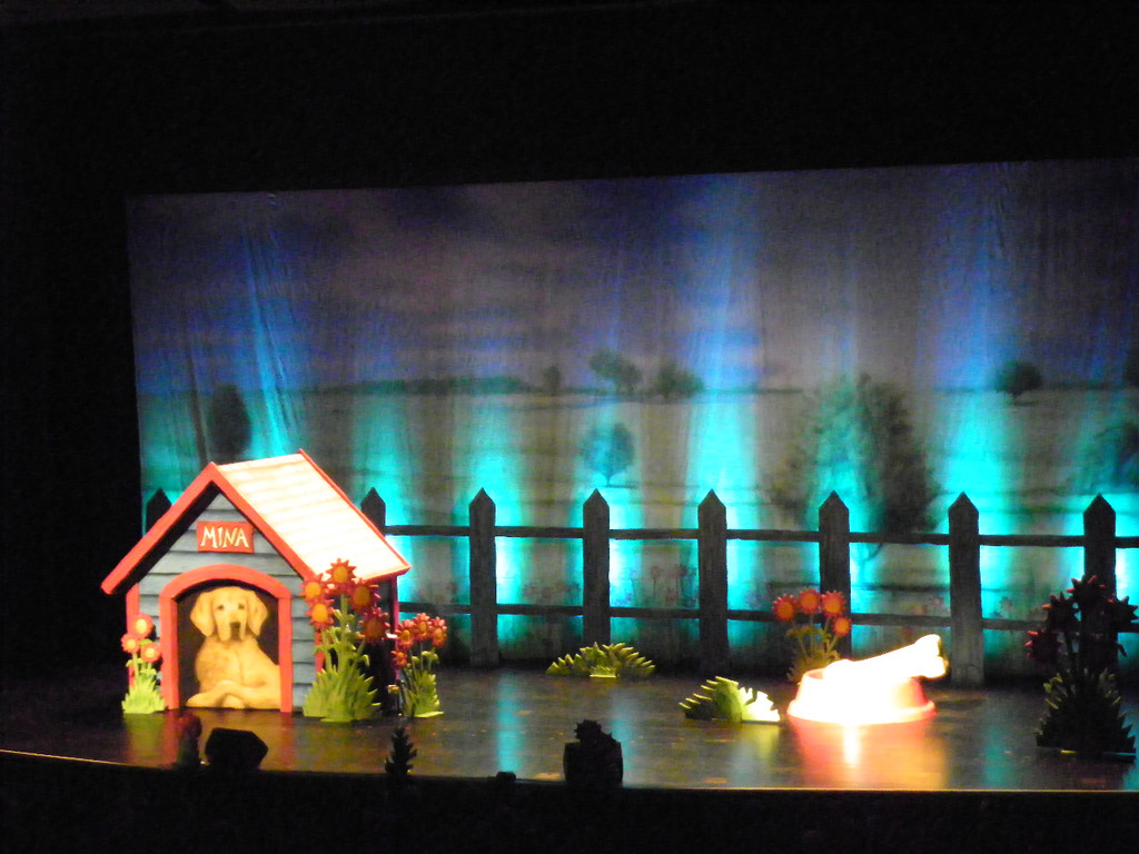 109_1717_jpg-1297386501