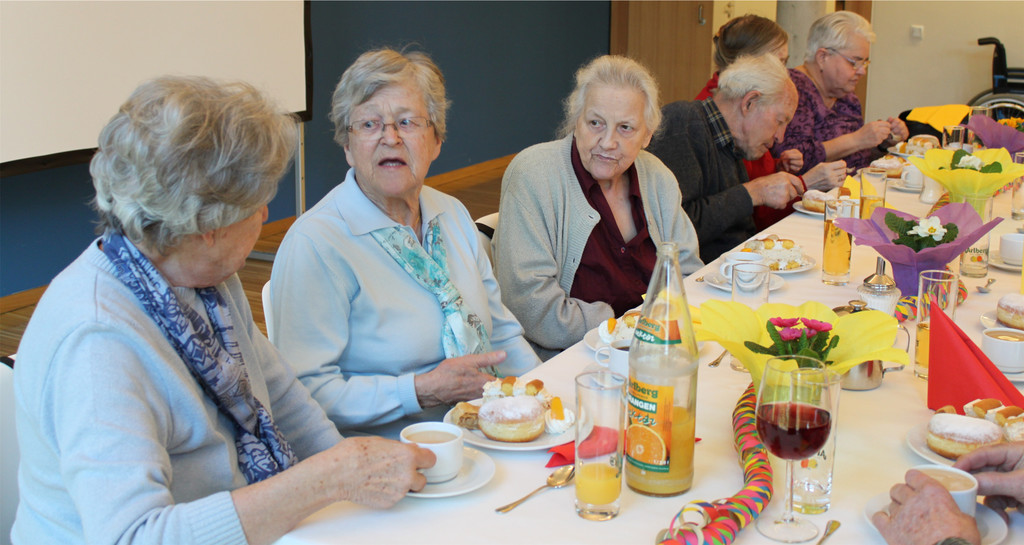 essen auf r__der nachmittag_sz r__this _37_.jpg