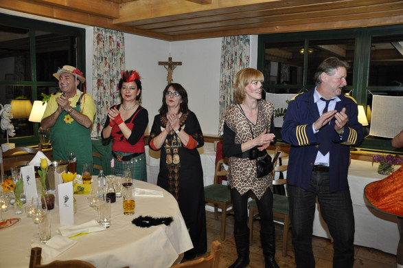 aur15_JPG-1297492941