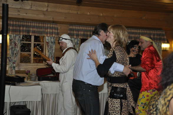 aur17_JPG-1297493118