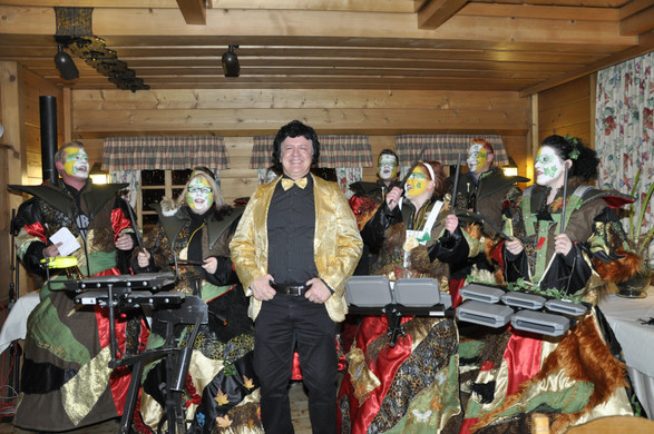 aur23_JPG-1297493640