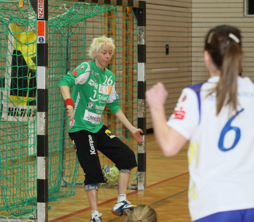 Handball Damen FK - Hypo 2  011 021_jpg-1297677036