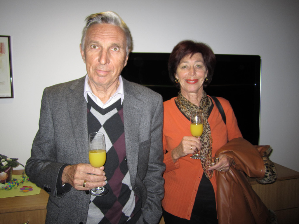 2011 02 08_1915.JPG
