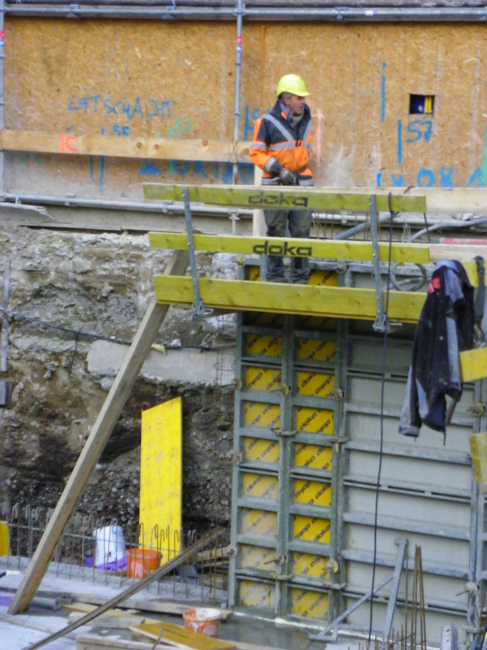 109_0158_jpg-1297704284